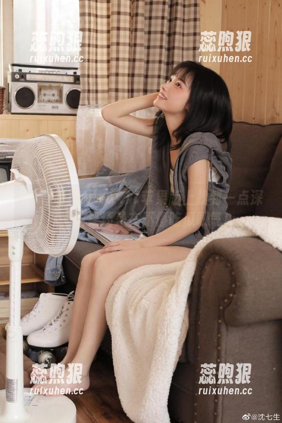 17 想在www.17苹果版上找到一点深度,结果还是在不停吃瓜叹气!