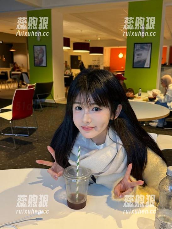 下载安装51app新版，吃瓜线路一头扎进新鲜事！