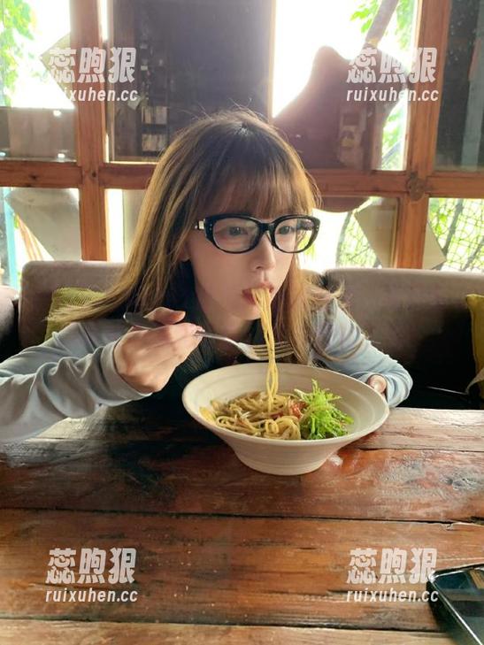 51吃瓜网最新视频：今日吃瓜界的奇闻和趣事，太戏剧化了吧！