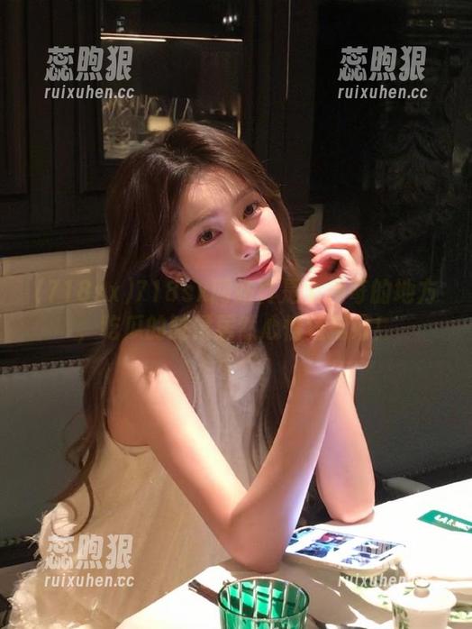 718sx网站真是个神奇的地方，吃瓜的时候居然心情还挺好！