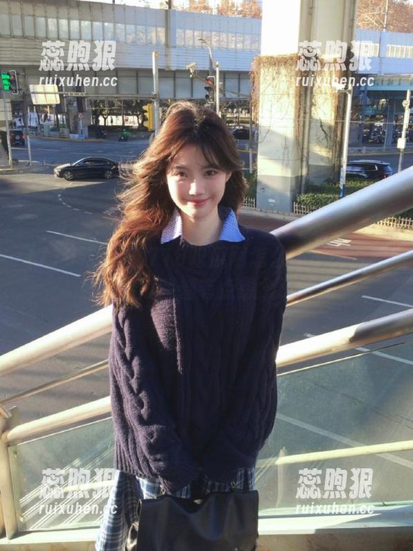 718吃瓜网怎么还不亮？视频里的瓜我都有点想念了呀！
