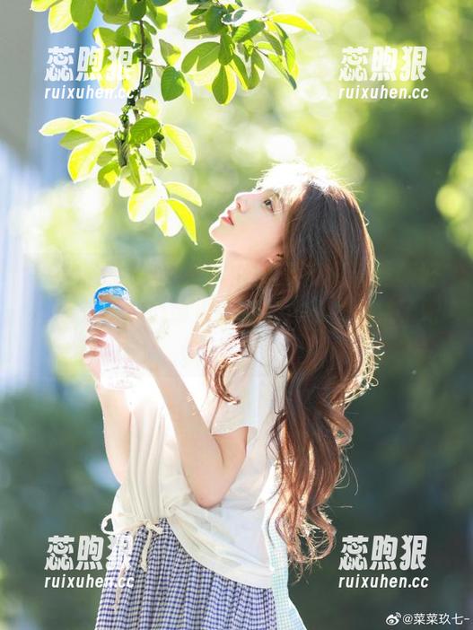 到底是92吃瓜网页最新更新好，还是我的心情更糟呀，这也太纠结了吧！
