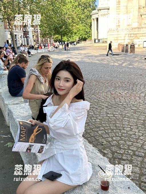 我发现了一个绝对沉迷的app，名字叫“heiliao.su”，可是我还没搞懂它的意思…