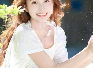 在爱情的迷宫里，也要选择www.吃瓜，才能永不迷路，哈哈！