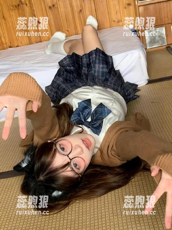 zztt 干脆给“zztt21”入口加个“危险”警告,这地方真的想停都停不下来!