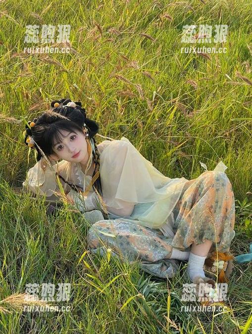 看看这些黑料！在五一吃瓜上永不迷路，跟跌宕起伏的八卦嗨翻天！