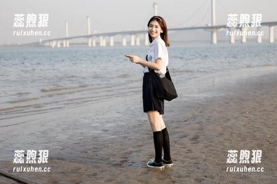 五一吃瓜群众 翻译一下:五一吃瓜群众直达最新消息,真相追个到底!