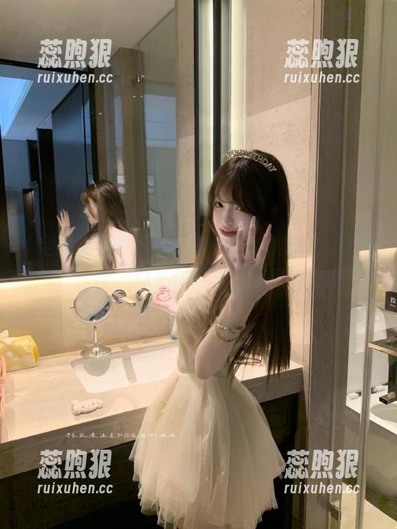 全网吃瓜网页上的热议，真是让人忍不住好奇心爆棚！