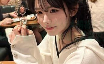 吃瓜123超话大揭秘：如何收藏热门八卦，分分钟成为话题王！