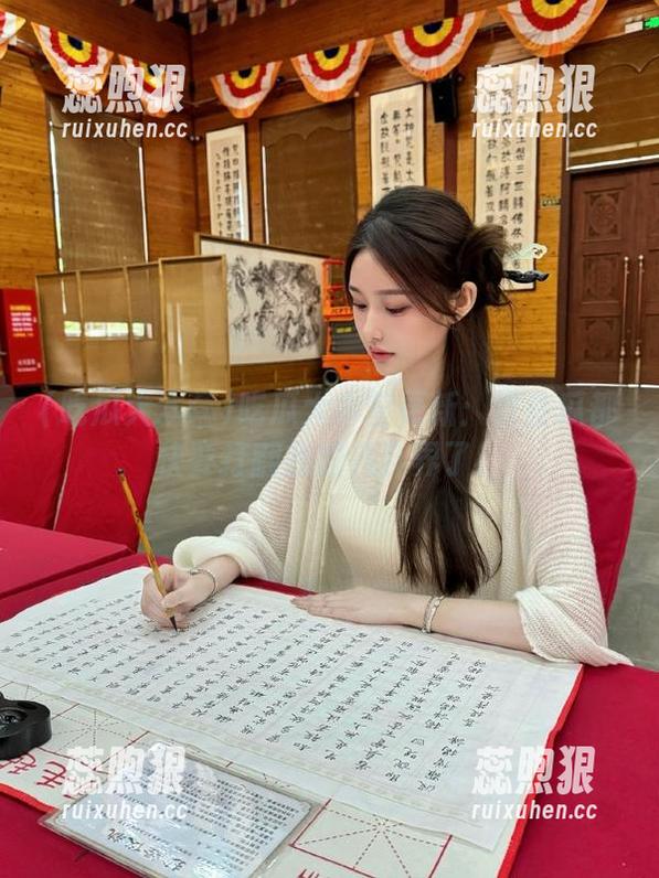 吃瓜大本营 吃瓜大本营更新:这些瓜都快要打翻我的八卦界了!