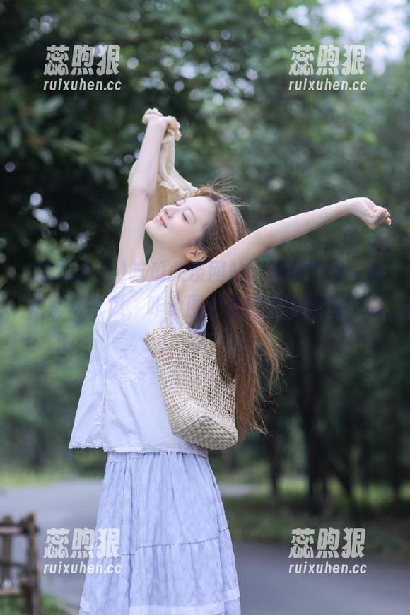 吃瓜头条网站：真看不懂，大家都吃啥瓜，咋个圈子里的瓜越吃越离谱？