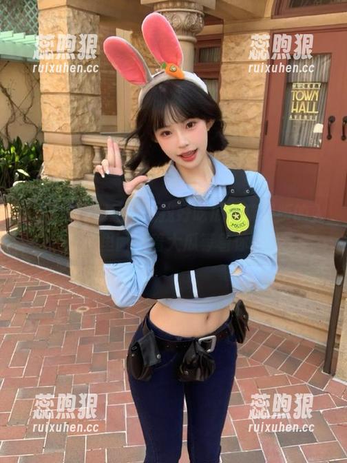 吃瓜网 别急,先找好吃瓜网苹果版的入口,里面藏着大瓜等着你哦!
