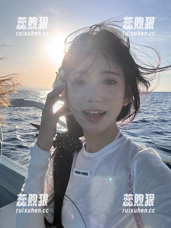 下载吃瓜网app，把日常打造成吃瓜大赛，插科打诨样样来！