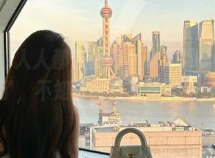 人人都在围观，吃瓜网91官网又上热搜了，不知道今天又是什么戏码呢？