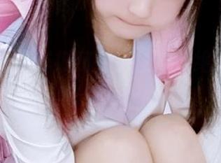 新鲜热辣在线发糖，绝对不能错过的吃瓜网苹果版！
