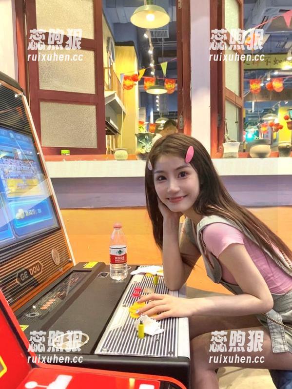 暴走黑料app，听说破解版能直接一键解锁八卦，不怕你看，只怕你上瘾。