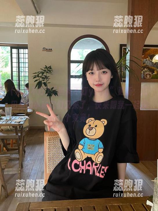 “黑料不打yang”更新：瓜田里的小秘密们又来了，快来跟我一起探个究竟！