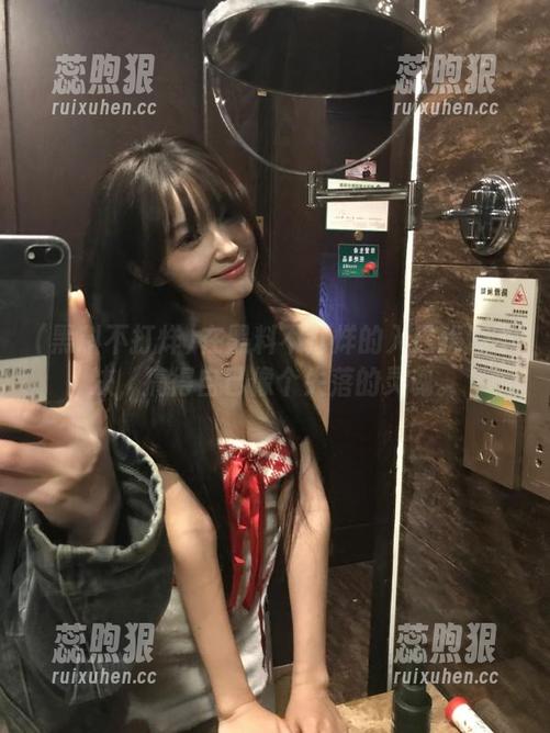 黑料不打烊 在黑料不打烊的入口犹豫不决,搞得自己像个失落的灵魂。
