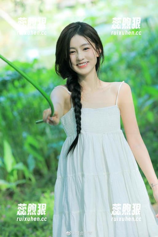 黑料不打烊 导航之旅:吃瓜路上,hlw黑料不打烊,少女心突现!