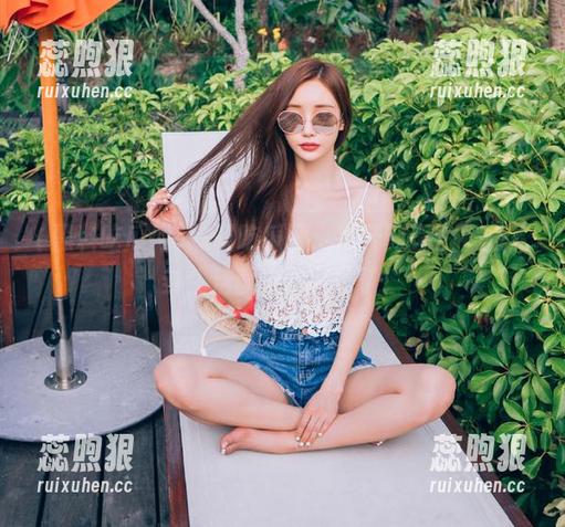 黑料吃瓜网：打开网页，我的八卦生活就这样开始了！