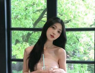 黑料吃瓜网的免费传送门，瞬间带你进入低调的瓜田乐园！