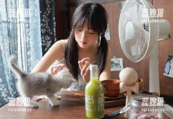 抖音网红翻车现场，黑料吃瓜网站视频带你见证奇迹！