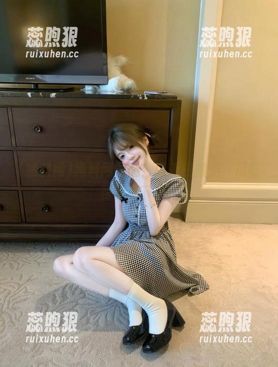 黑料网 黑料网导航:跟着热搜走,瓜吃到停不下来!