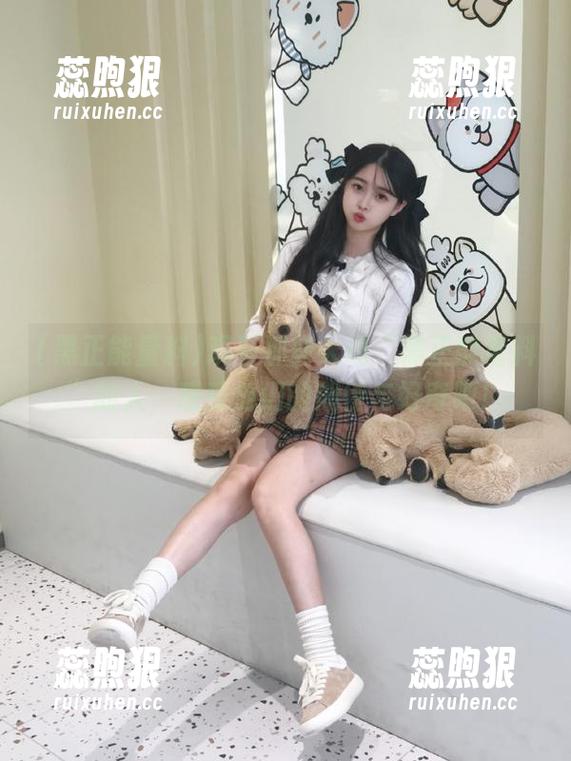 观看那些入场“黑正能量料”的人，感受他们的期待与好奇吧！