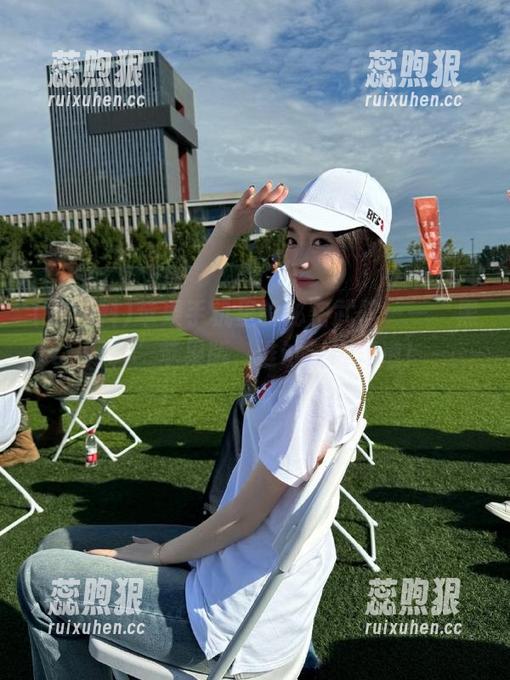 黑网料 苹果手机里的秘密武器——“黑网料”苹果版,谁试过谁知道!
